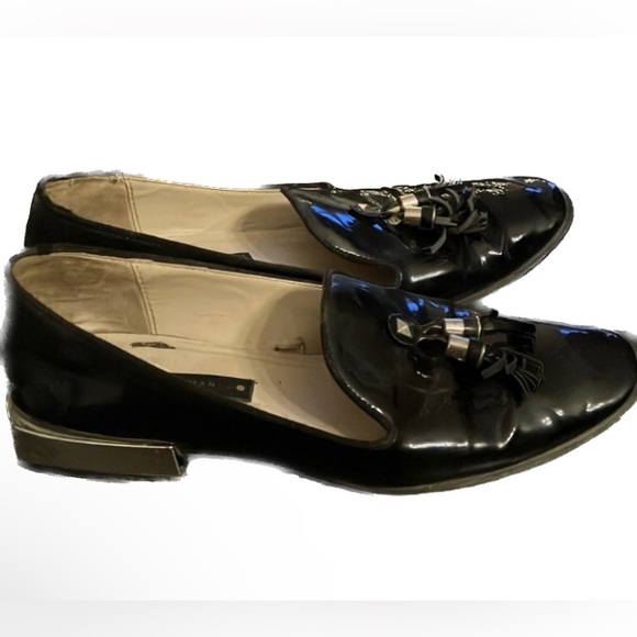 Zara Shoes - Black shiny loafers​